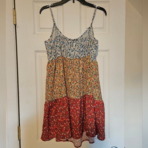 Color block floral dress - Picture 5 of 6